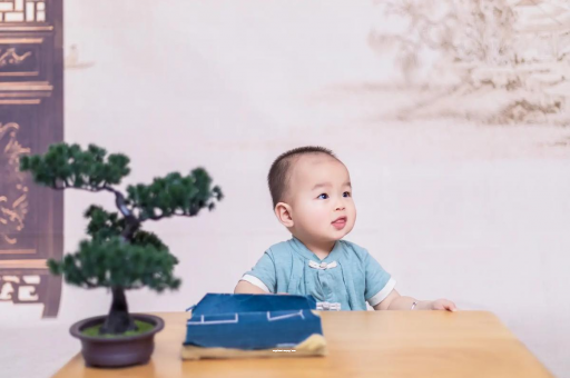 宝宝睡觉易惊醒